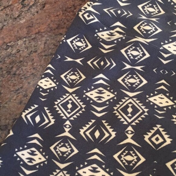 OS NWOT LuLaRoe Leggings BB32 4716 - Picture 2 of 3